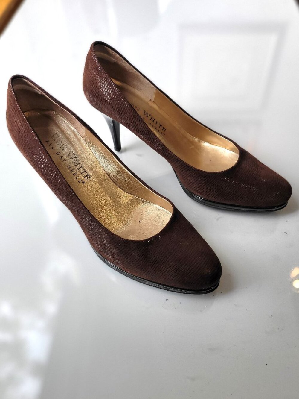 Ron White All Day Heels Chocolate Brown Classic Closed Toe Pump Size EU 43